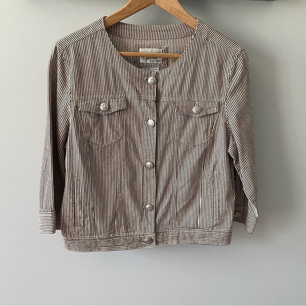🌎🌎🌎 Live a Little striped jean-style jacket, hammered silver buttons, M, EUC